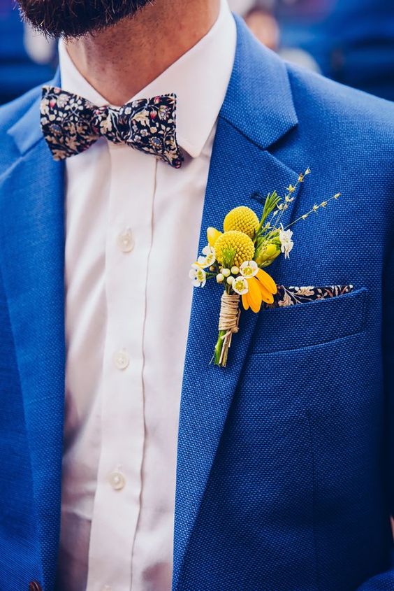 Men's bow tie with floral patterns