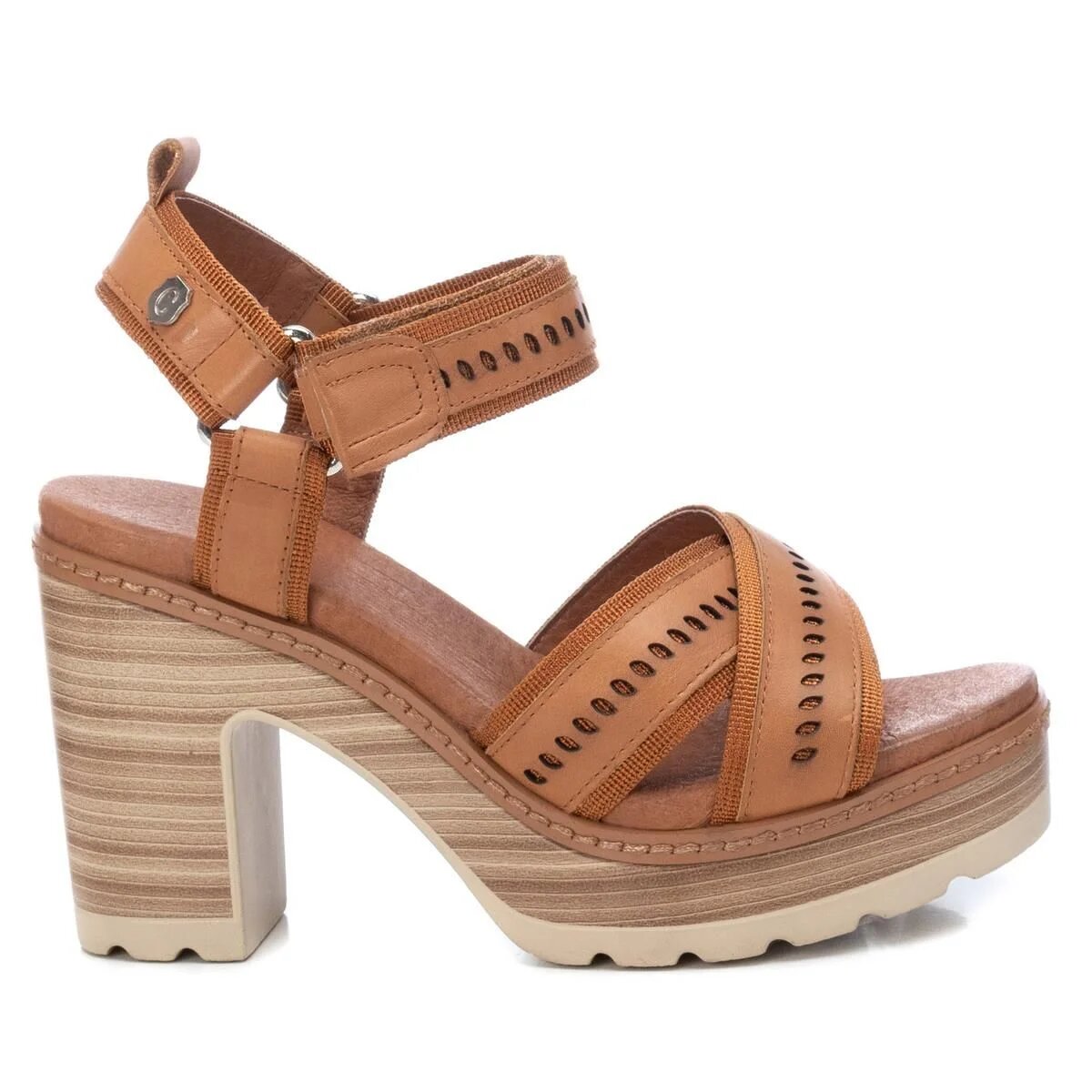 Brown leather square-heeled sandals by Carmela