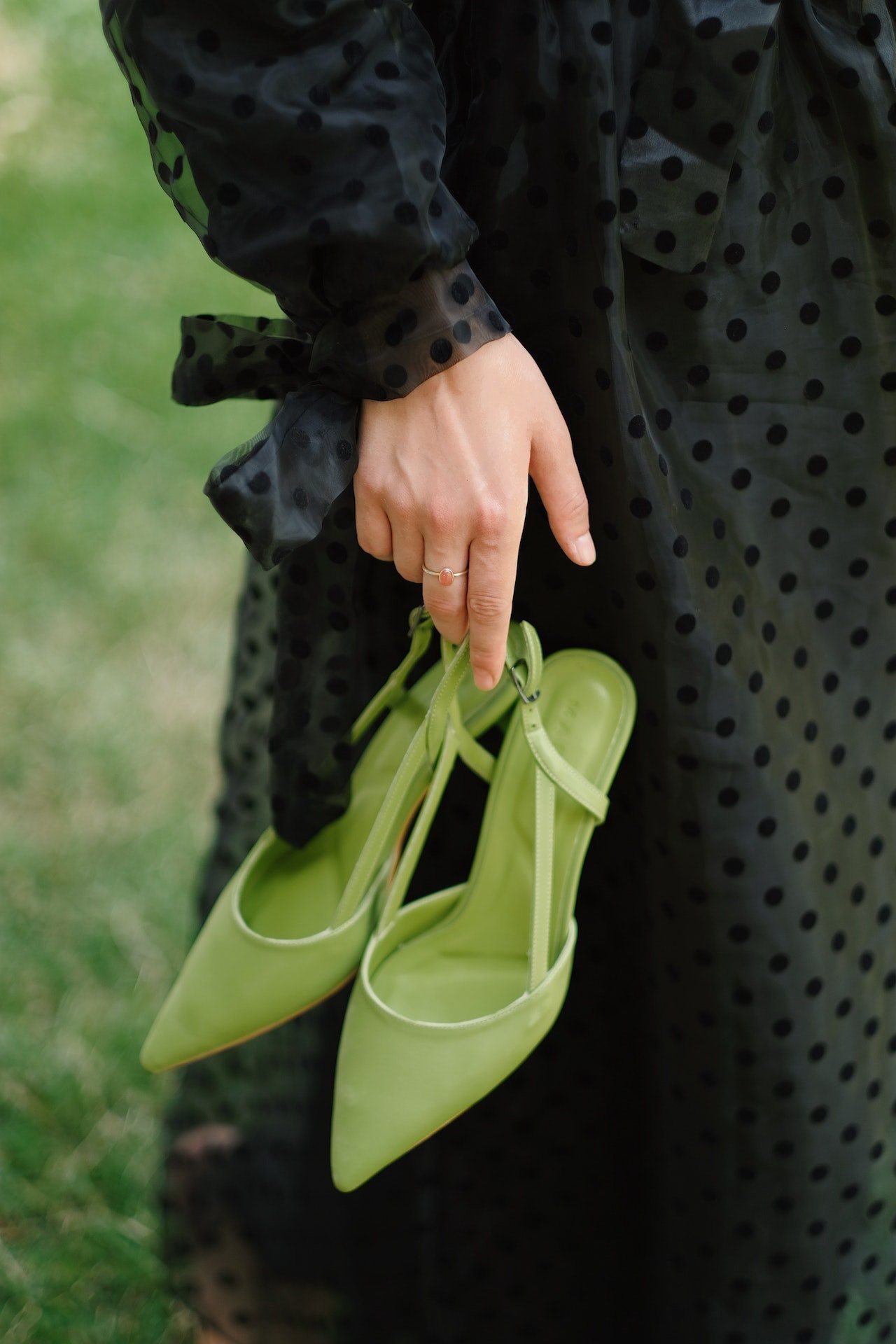 Models of women's shoes