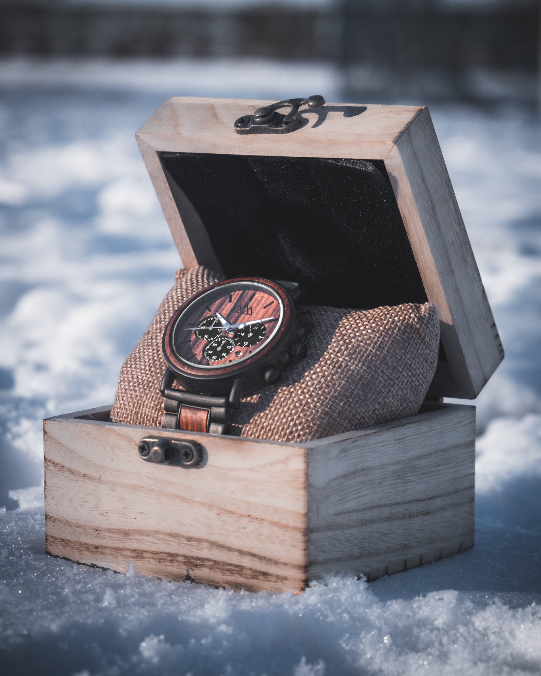 The Wooden Watch: Fashion Trend of the Year? 1 Montre en bois tendance de lannee 1 scaled