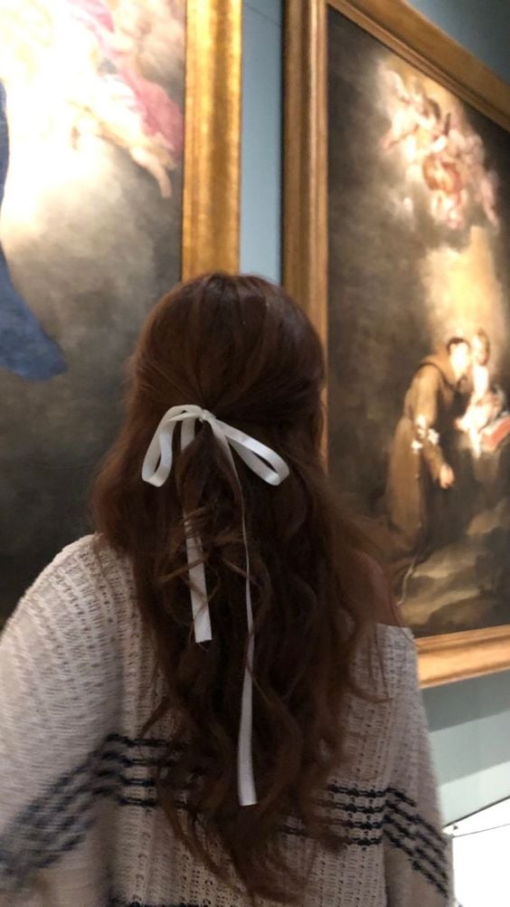 Trend of ribbons in hair