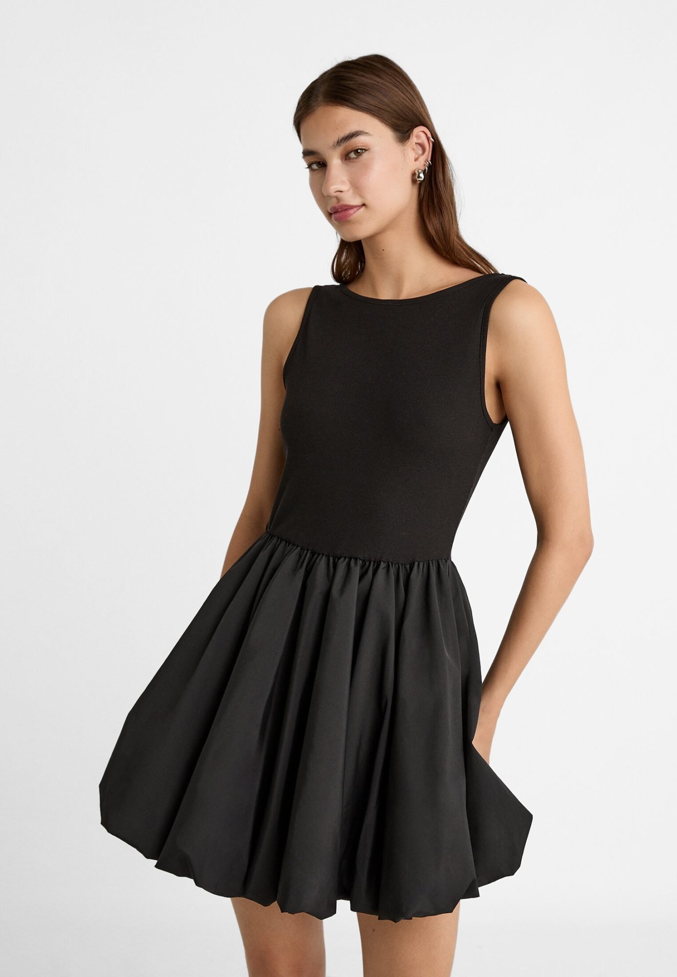 Robe noire bouffante Stradivarius