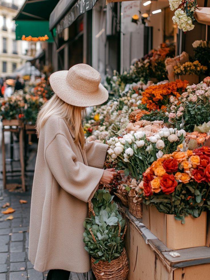 Inspiration from Londons flower markets The power of yellow roses elevating your London events Modalova