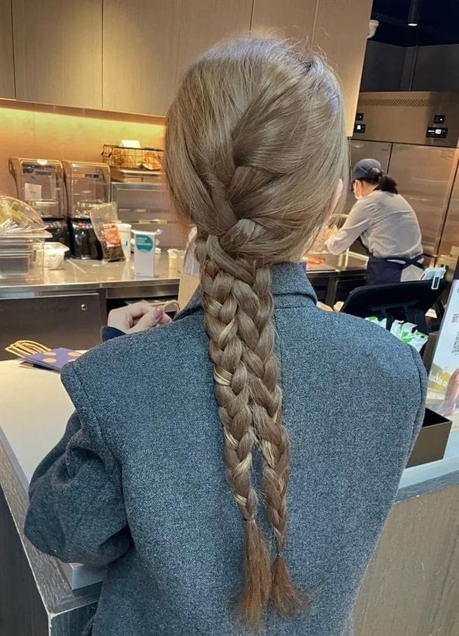 double braid hairstyle