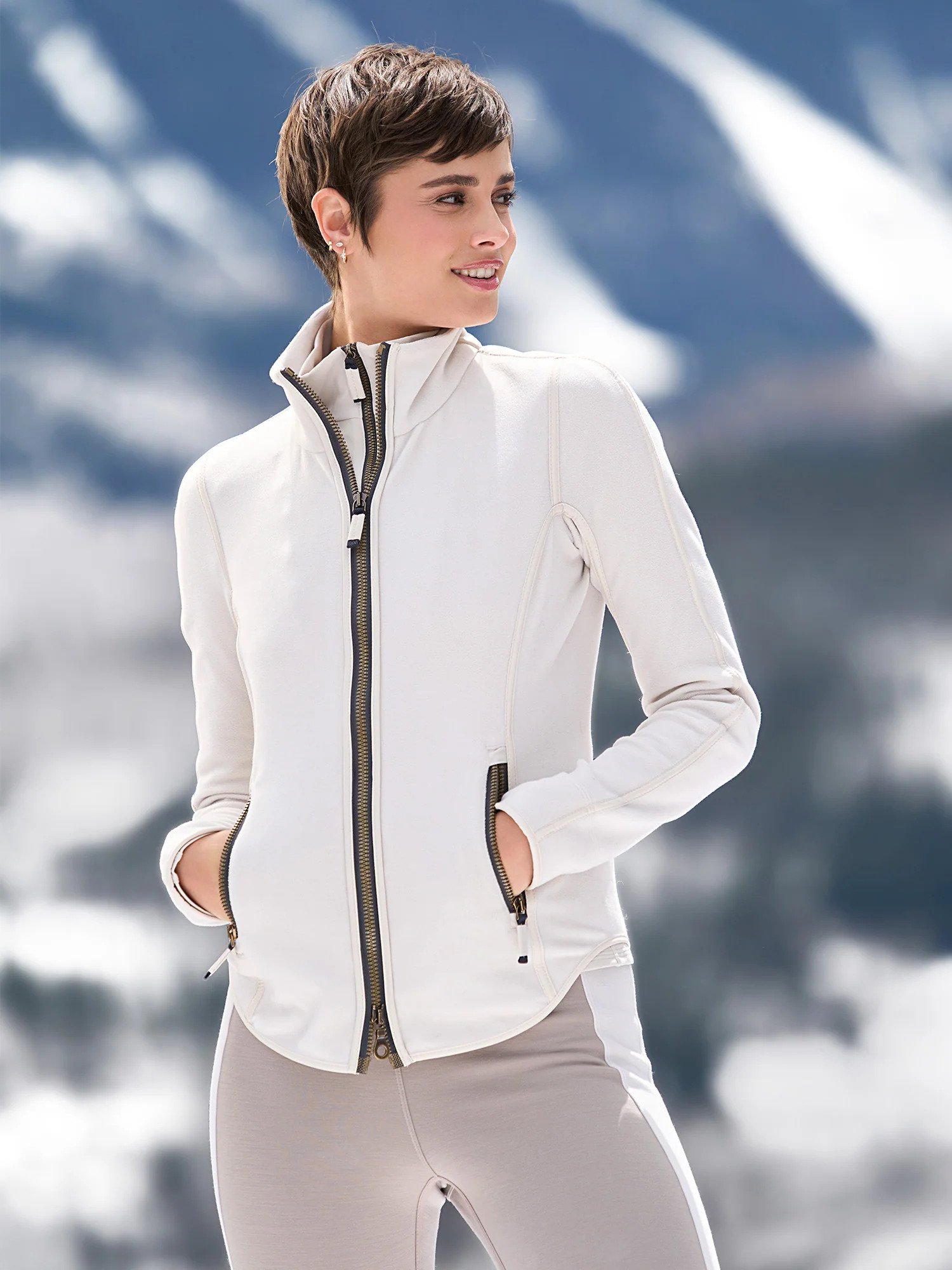 Women’s fleece jackets: style meets the great outdoors 3 MODALOVA womens fleece jackets style meets the great outdoors layering