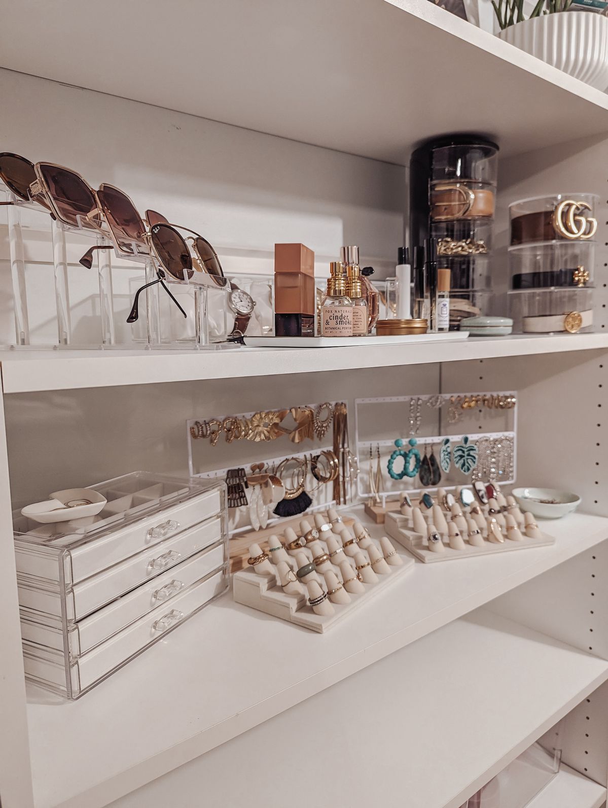 Assessing your collection edit with purpose Accessories the most stylish ways to showcase them at home Modalova