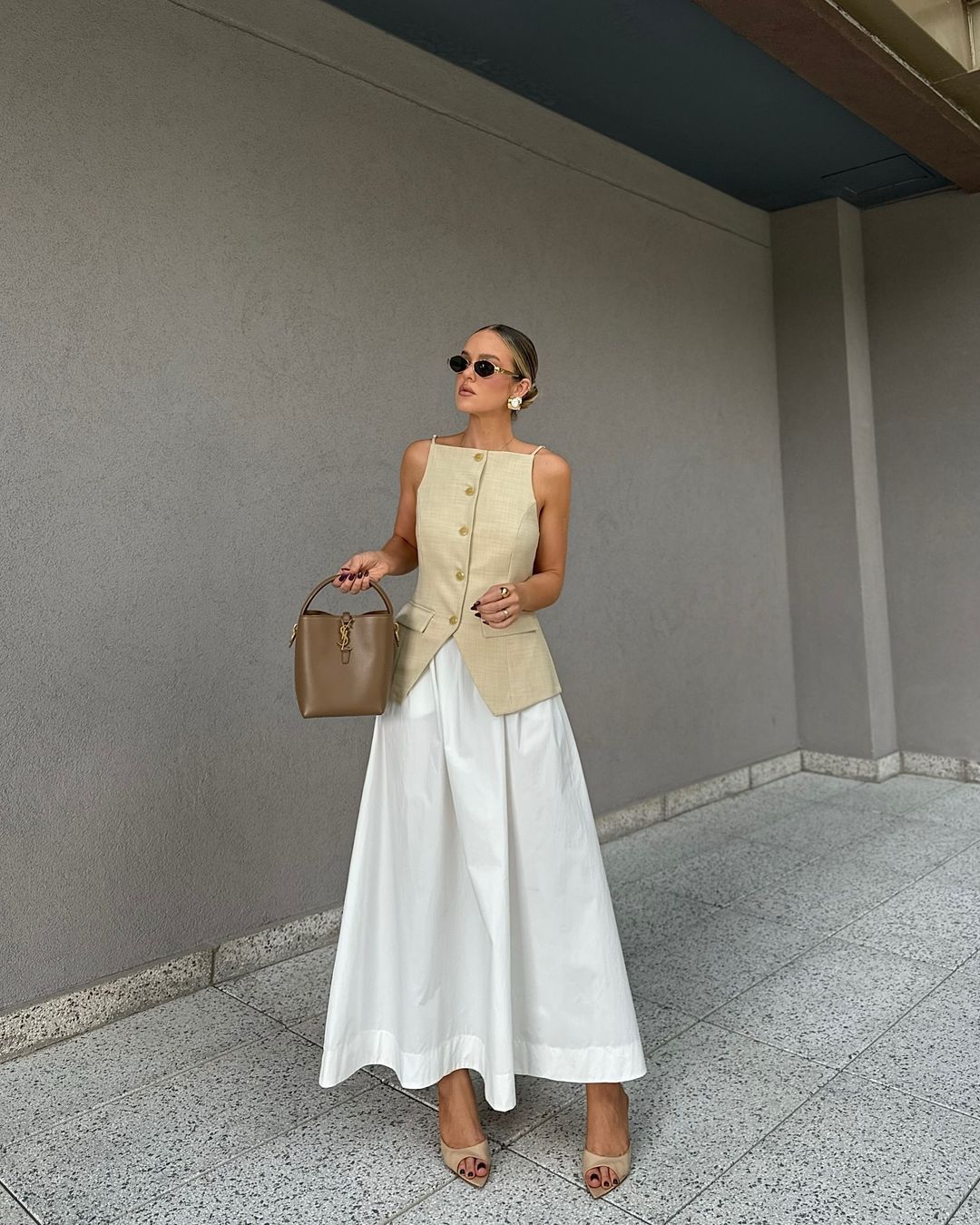 A visual movement born online Clean aesthetic the refined style redefining modern taste Modalova