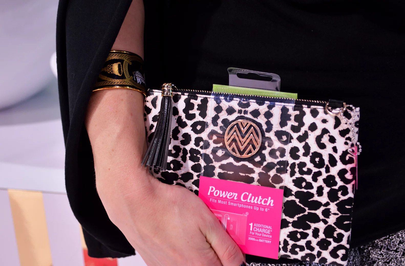 Handbags that work overtime The quiet chic of next generation smart accessories Modalova