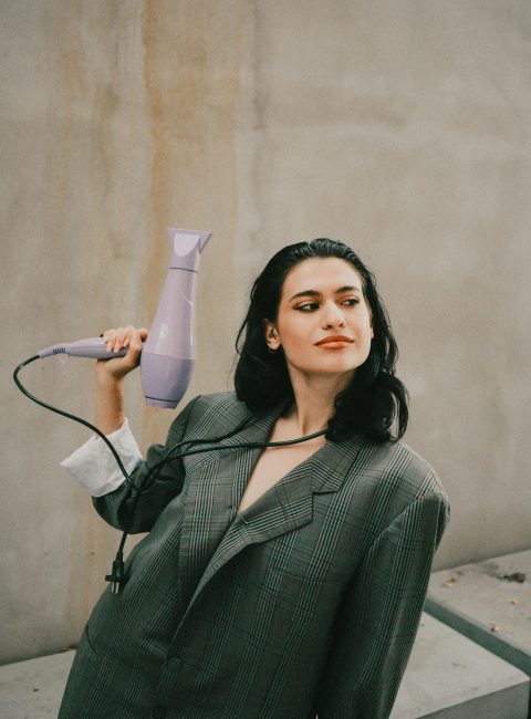 How to master the perfect blow dry with a hair dryer Modalova 1 scaled