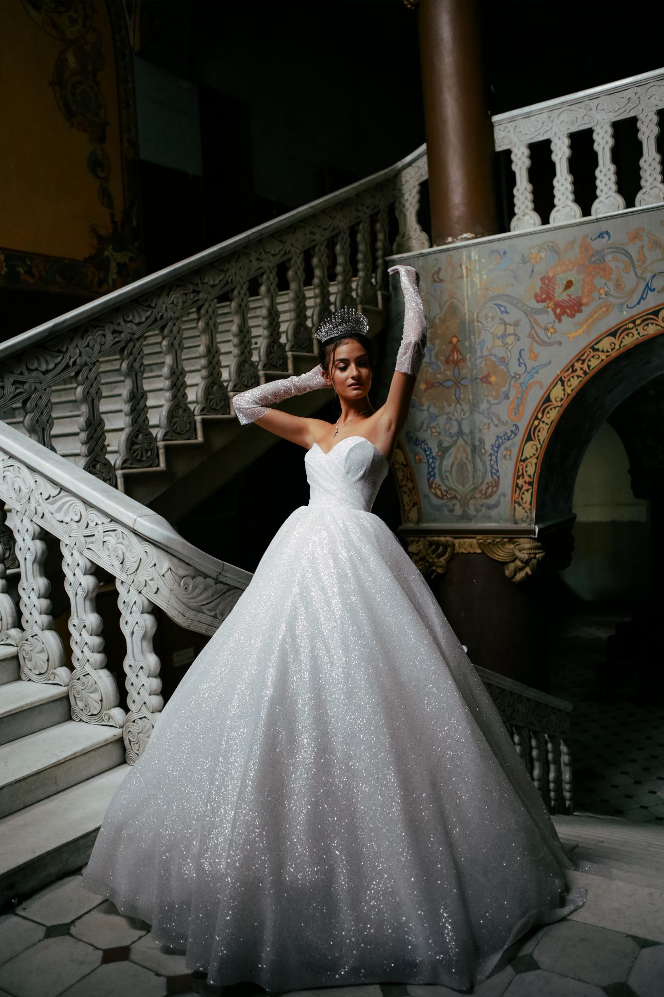 Quand larchitecture inspire une allure royale Quand le lieu devient muse de la robe nuptiale Modalova