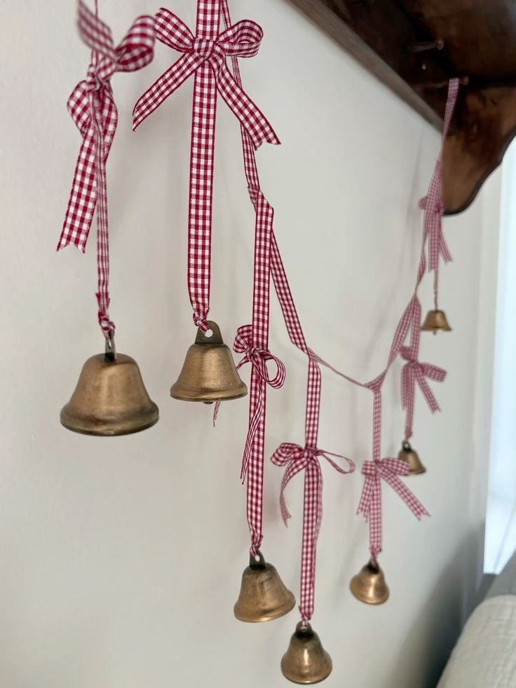 DIY Garland Ribbon and Bells