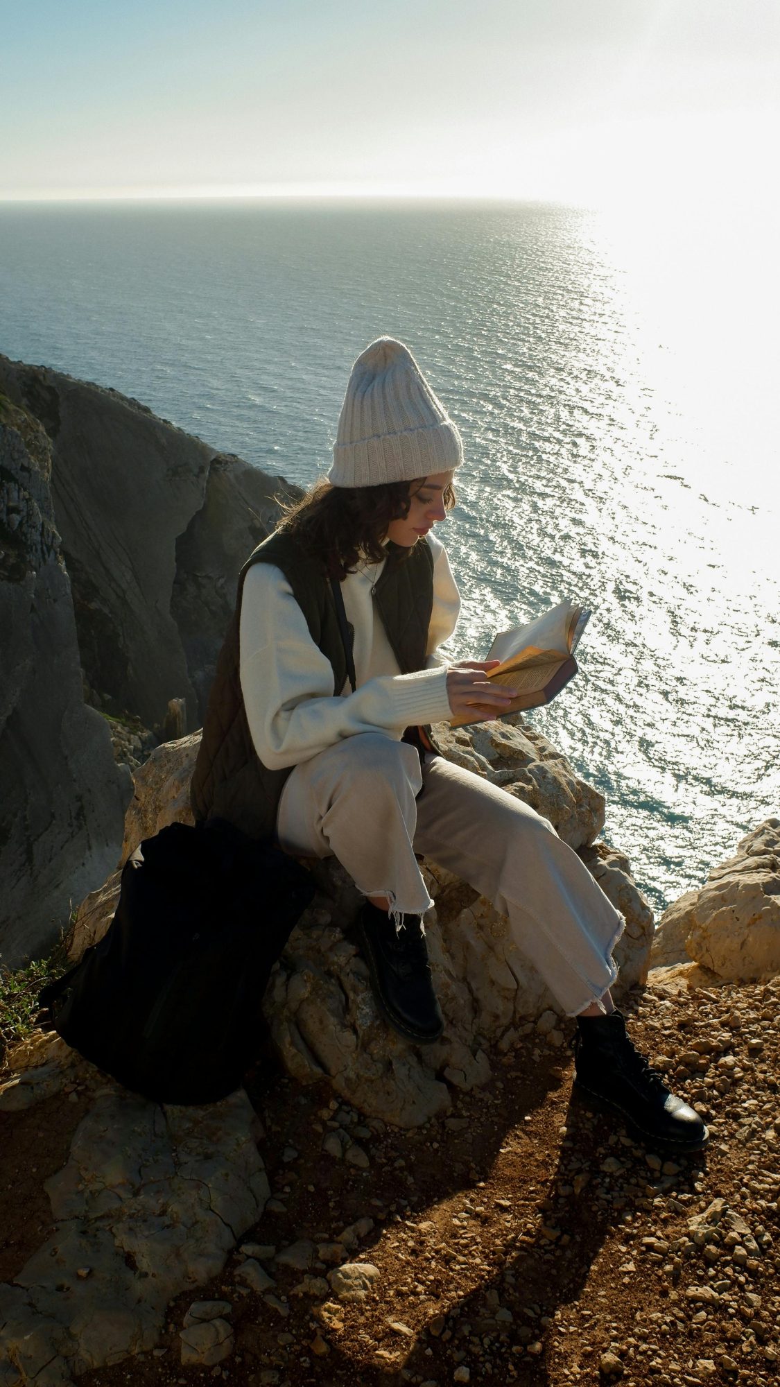 Living without borders: when freedom becomes a way of life 5 The beauty of chosen simplicity Living without borders when freedom becomes a way of life Modalova