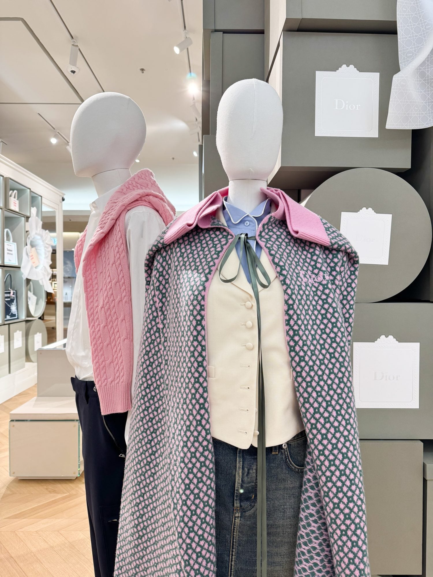 Last days to discover the Dior pop-up at Bon Marché 6 Summer 2026 Collection Dior Jonathan Anderson photo Pauline PINOT