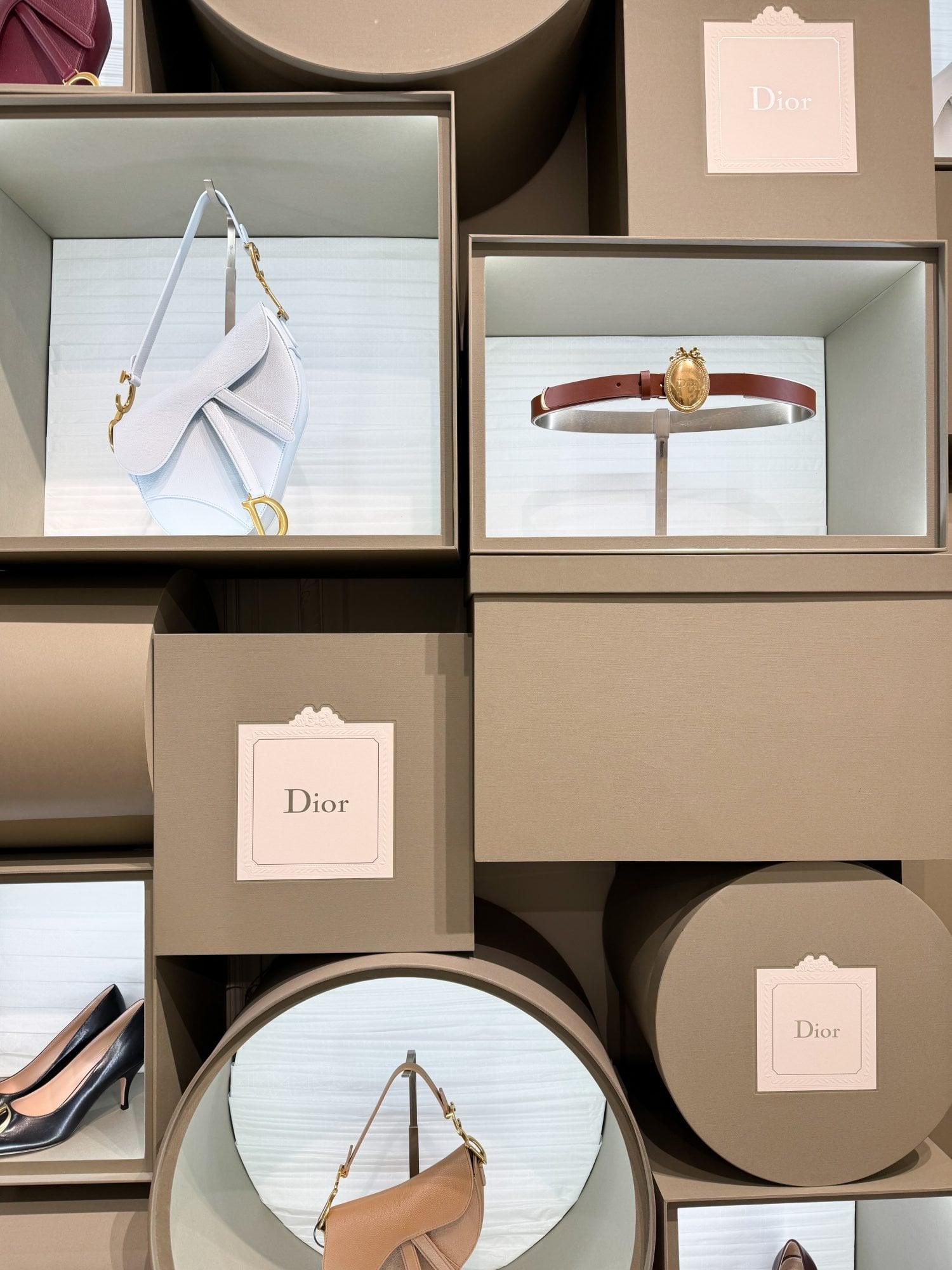 Last days to discover the Dior pop-up at Bon Marché 3 Collections by Jonathan Anderson pop up Dior photo Pauline PINOT