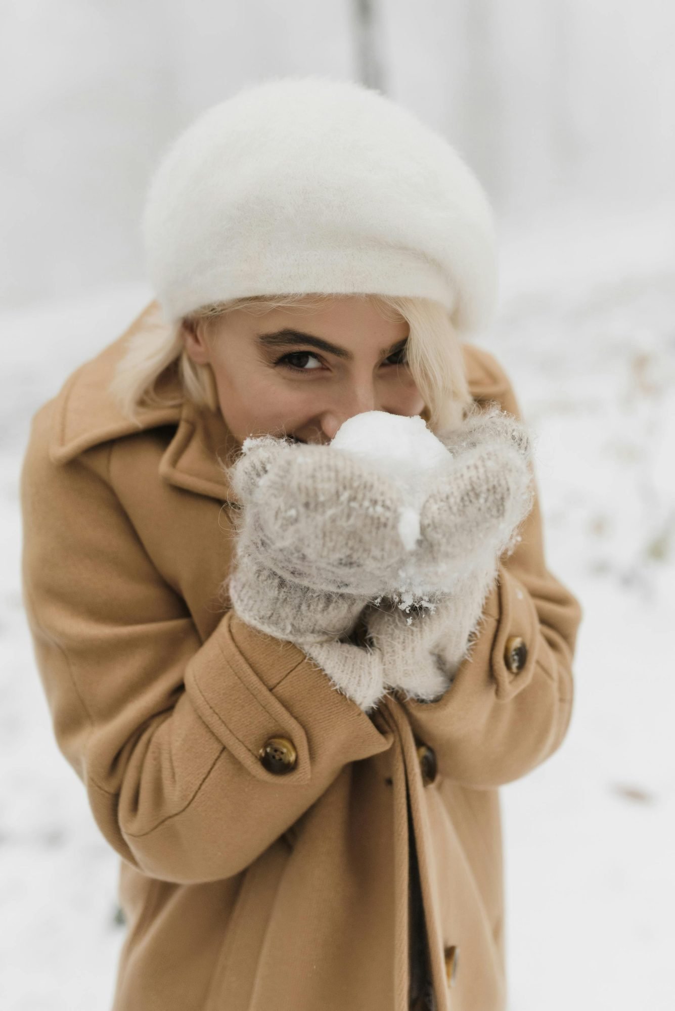 Why Gloves Remain a Classic Wardrobe Staple 4 Un accessoire discret mais essentiel Pourquoi les gants restent un classique du vestiaire Modalova