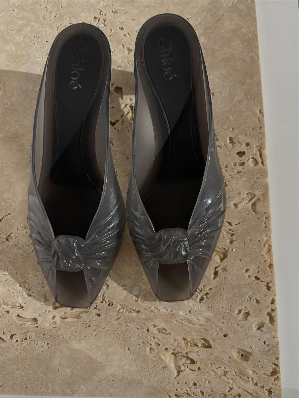 Jelly shoes make a comeback in spring trends? 11 Trendy Chloé jelly mules 2026