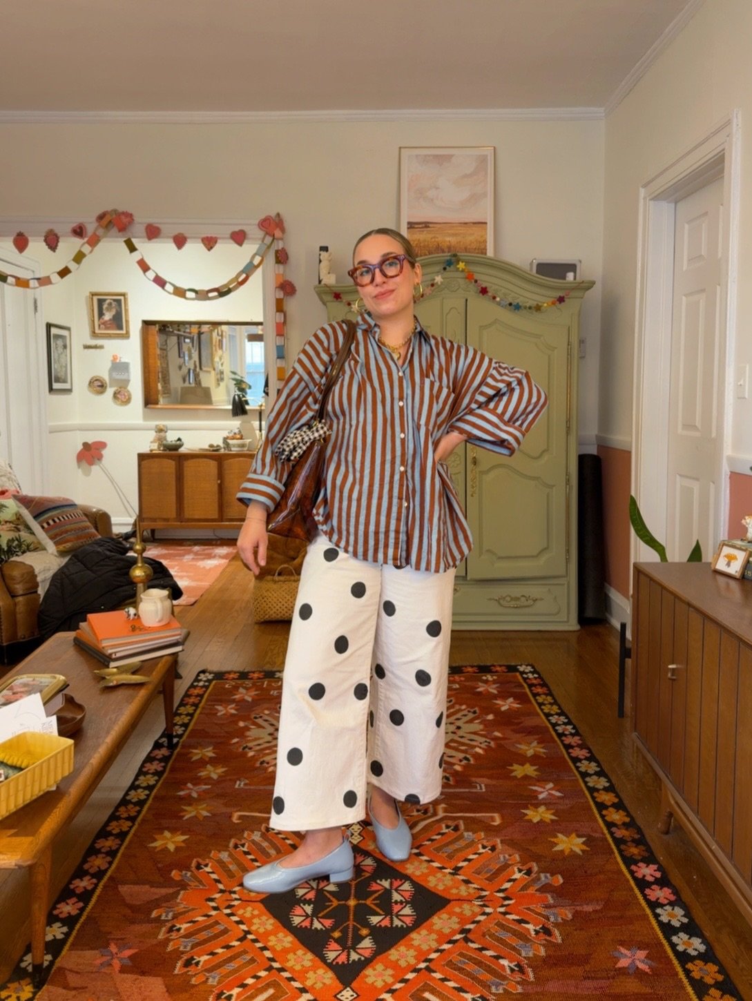 The polka dot print is back like never before! 7 Outfit with XXL polka dot pants