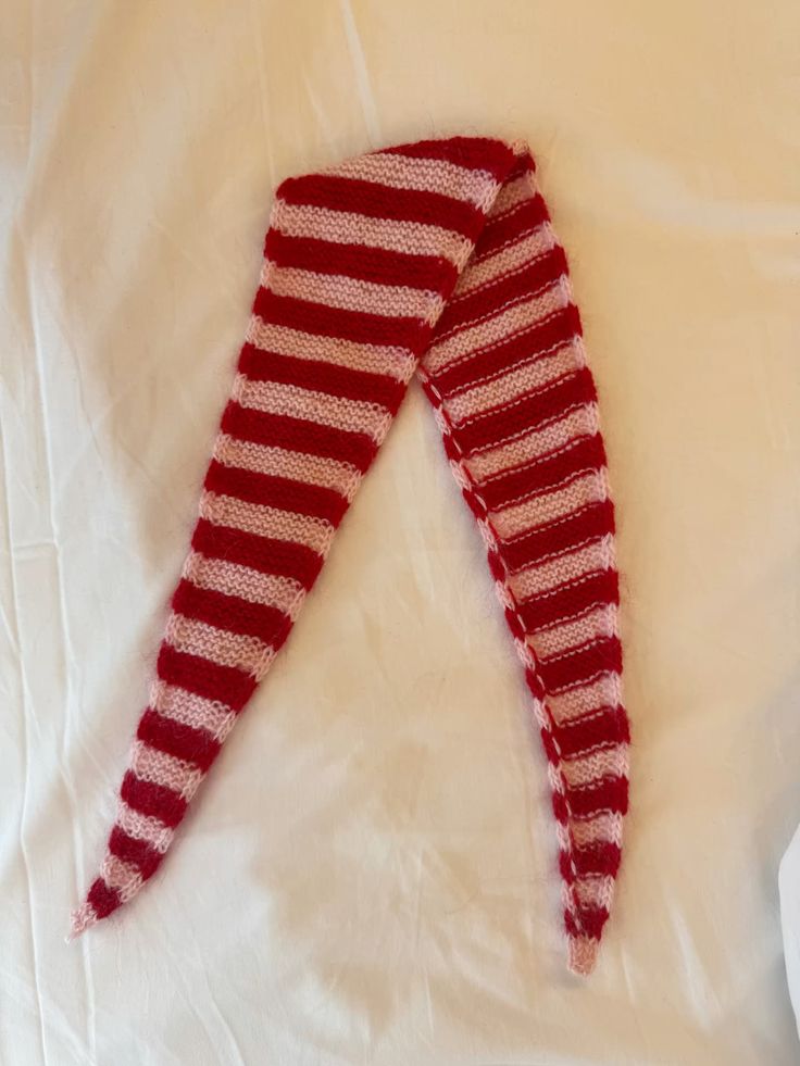 Our Inspirations for Sophie Scarf DIY Crochet 2 Striped Sophie scarf model