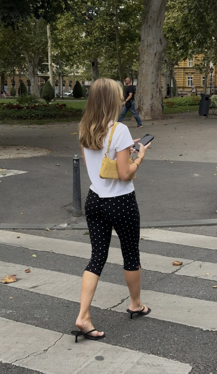 The Elegant Return of Capri Pants 5 Polka dot women's capri pants