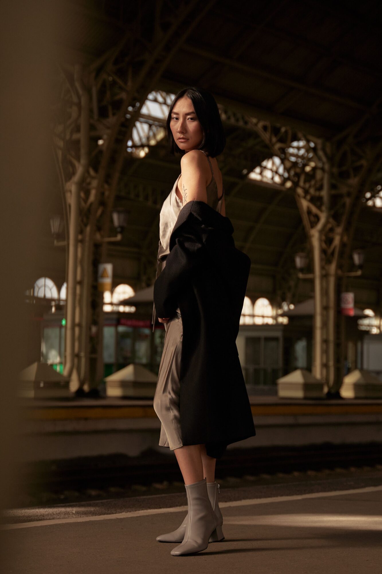 Autumn 2026: the second-skin ankle boot sets the pace 1 La bottine seconde peau nouvelle ligne de force Automne 2026 la bottine seconde peau impose le rythme Modalova 1
