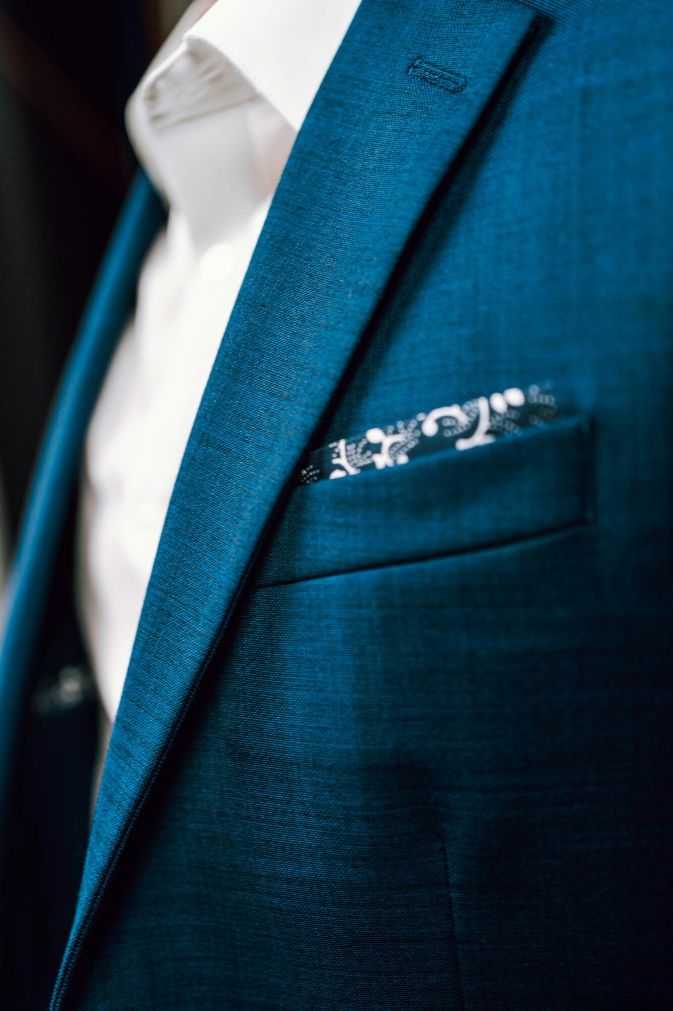 Dressing your frame: an expert guide for tall men 3 Choose fabrics and patterns with intention Dressing your frame an expert guide for tall men Modalova