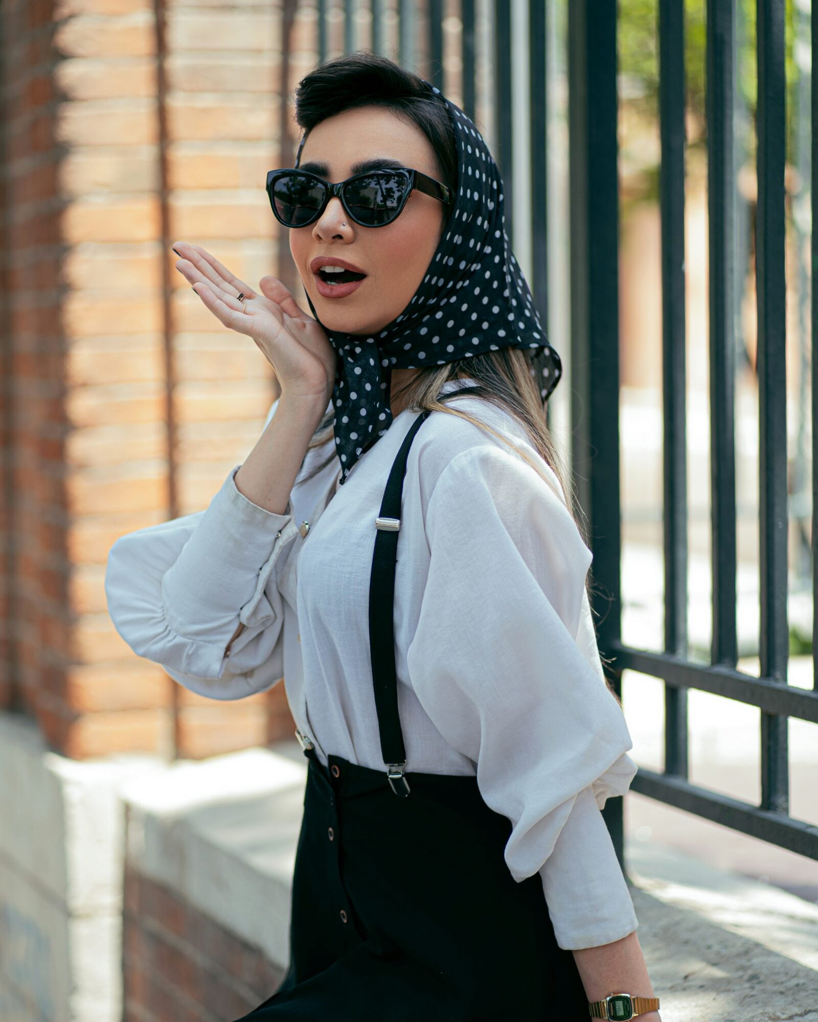 The pin-up allure, between retro glamour and modernity 4 Comment moderniser le style pin up femme Lallure pin up entre glamour retro et modernite Modalova