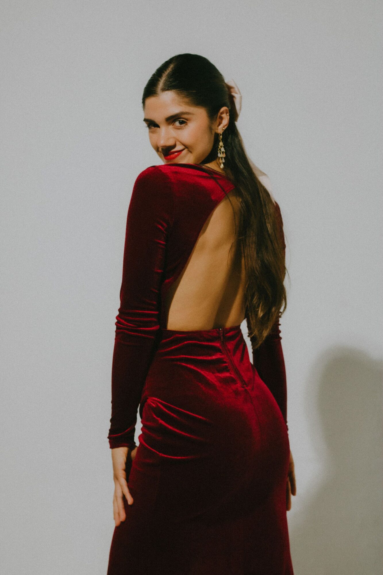 Casino chic: the art of outsmarting the dress code 2 Le dress code casino entre rituel et mise en scene Casino chic lart de dejouer le dress code Modalova