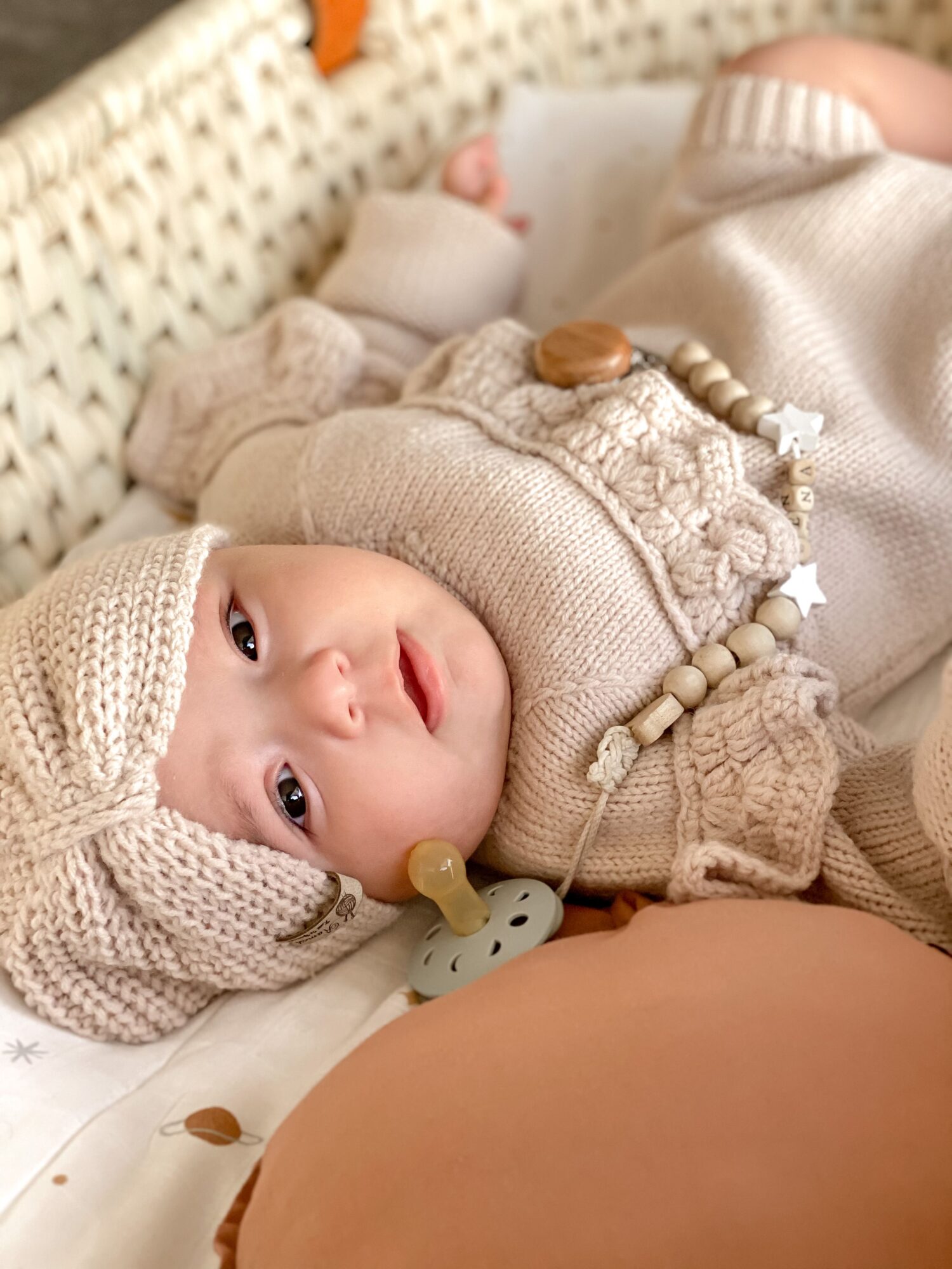 Choosing the Baby's First Wardrobe 2 Privilegier des matieres douces et respirantes Bien choisir le premier vestiaire de bebe Modalova