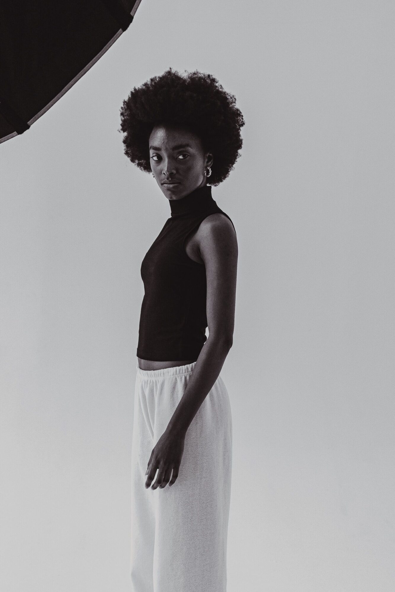 Textured Hair: Exceptional Formulas 4 Une nouvelle grammaire de la beaute Cheveux textures les formules dexception Modalova
