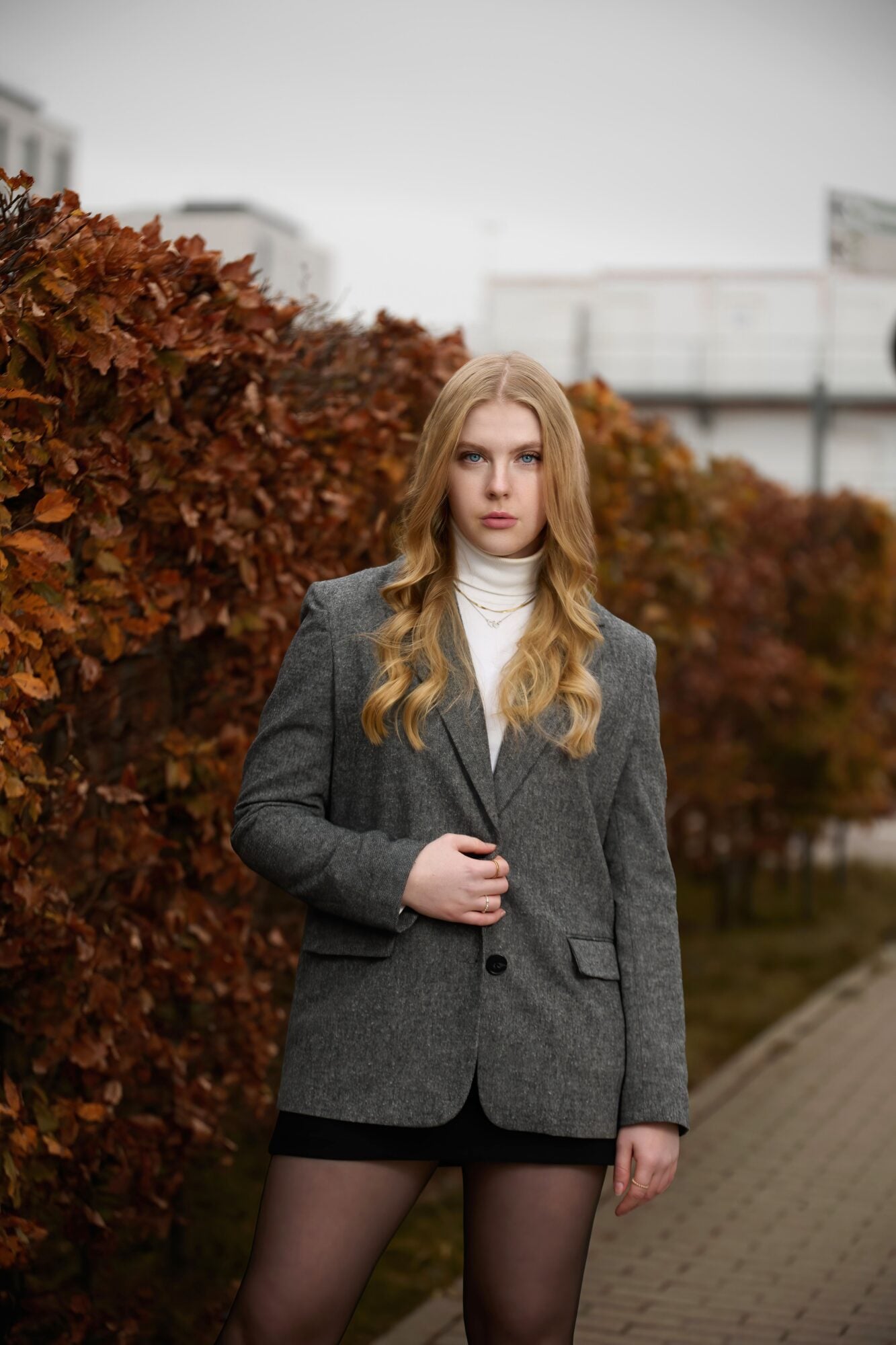 This winter, the women's blazer changes proportions 5 La matiere fait toute la difference 1 Cet hiver le blazer pour femme change de proportions Modalova