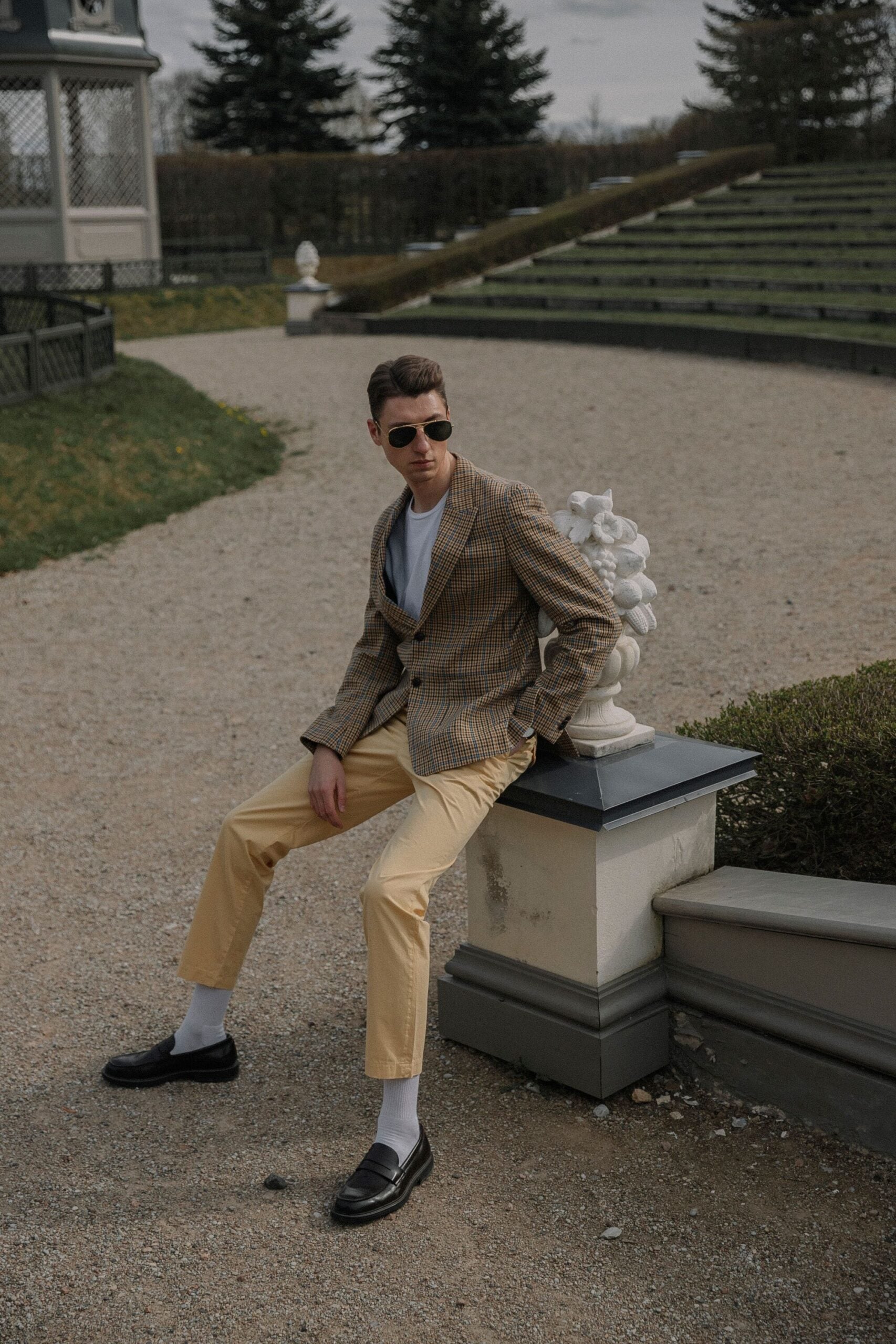 Les chaussures qui reinventent le costume homme Modalova scaled
